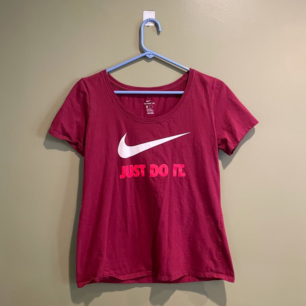 NIKE “JUST DO IT” MEDIUM T-SHIRT - Picture 2 of 5